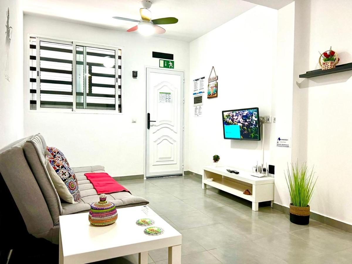 Animos! Apartments - 10 Modern Apartments Near The City & Beach, Perfect For Nomads, Travellers, Families, Watersports! Санта-Мария Экстерьер фото