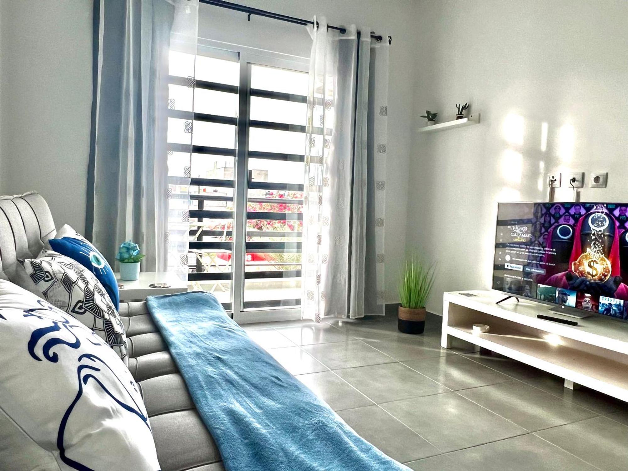 Animos! Apartments - 10 Modern Apartments Near The City & Beach, Perfect For Nomads, Travellers, Families, Watersports! Санта-Мария Экстерьер фото