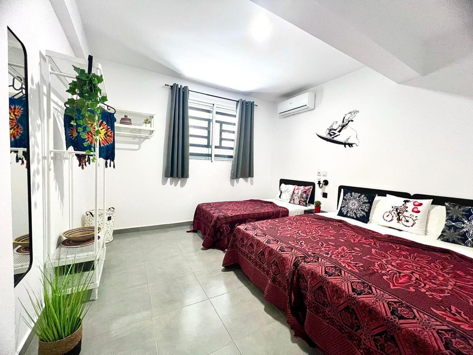 Animos! Apartments - 10 Modern Apartments Near The City & Beach, Perfect For Nomads, Travellers, Families, Watersports! Санта-Мария Экстерьер фото
