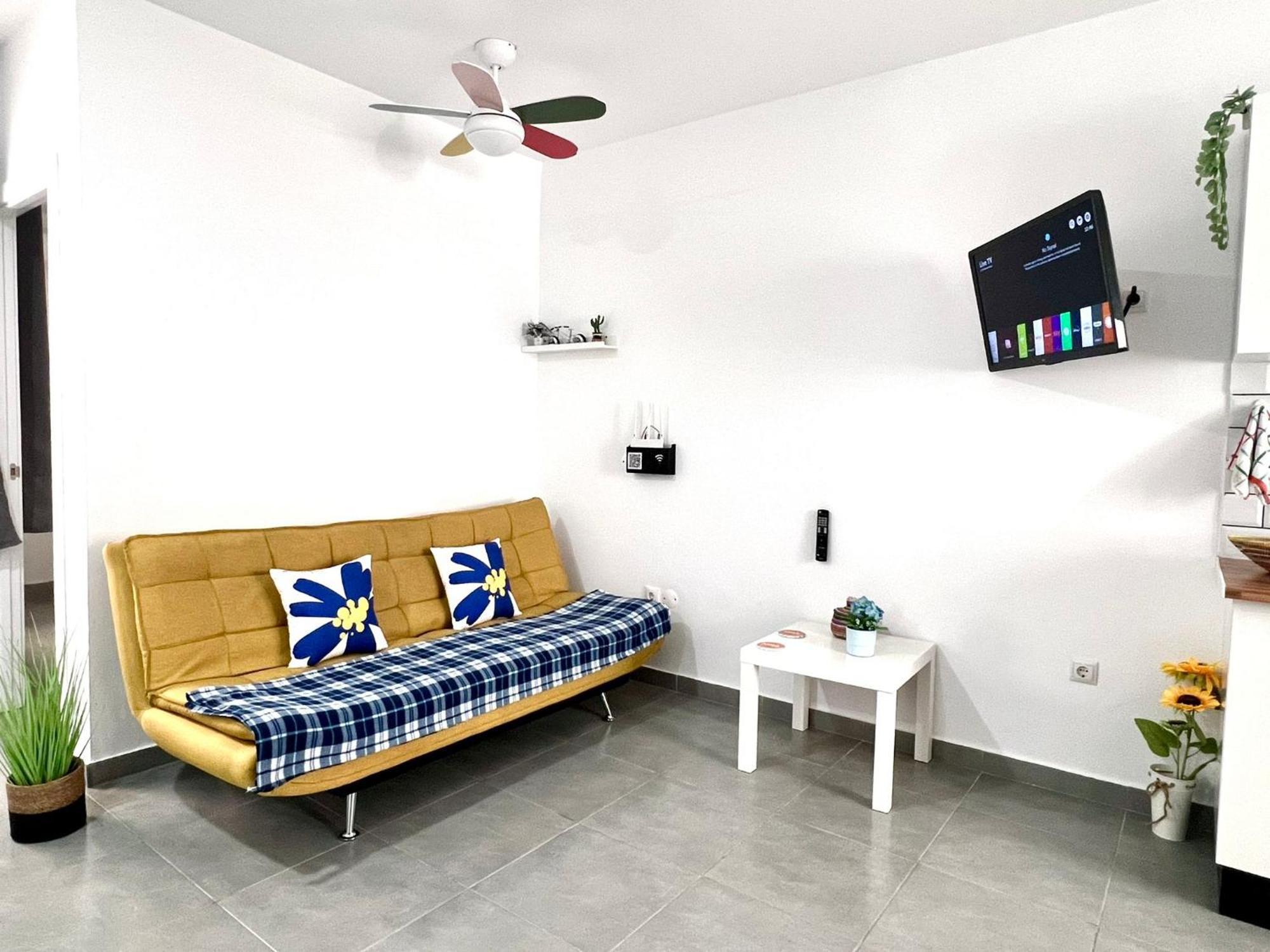 Animos! Apartments - 10 Modern Apartments Near The City & Beach, Perfect For Nomads, Travellers, Families, Watersports! Санта-Мария Экстерьер фото