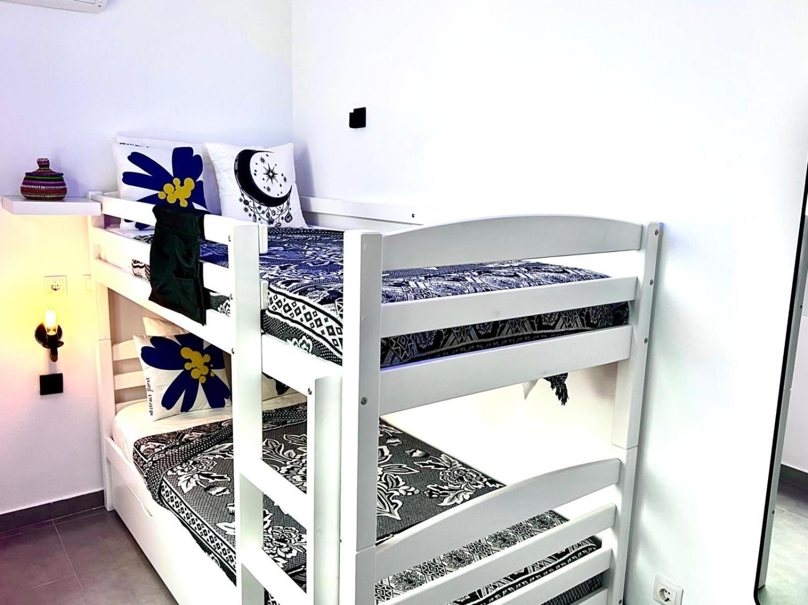 Animos! Apartments - 10 Modern Apartments Near The City & Beach, Perfect For Nomads, Travellers, Families, Watersports! Санта-Мария Экстерьер фото